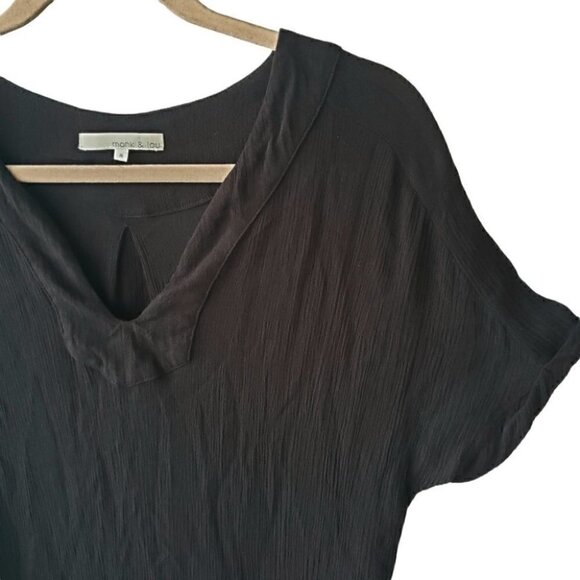 Monk & Lou Black Crinkled Rayon Loose Top Short Sleeve V-neck - Picture 2 of 5